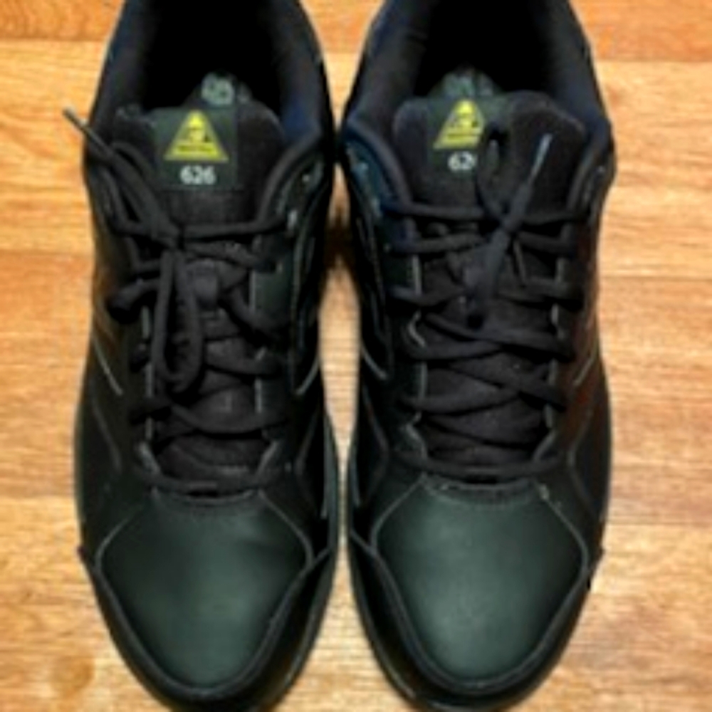 New Balance mens NEW WITH BOX!!